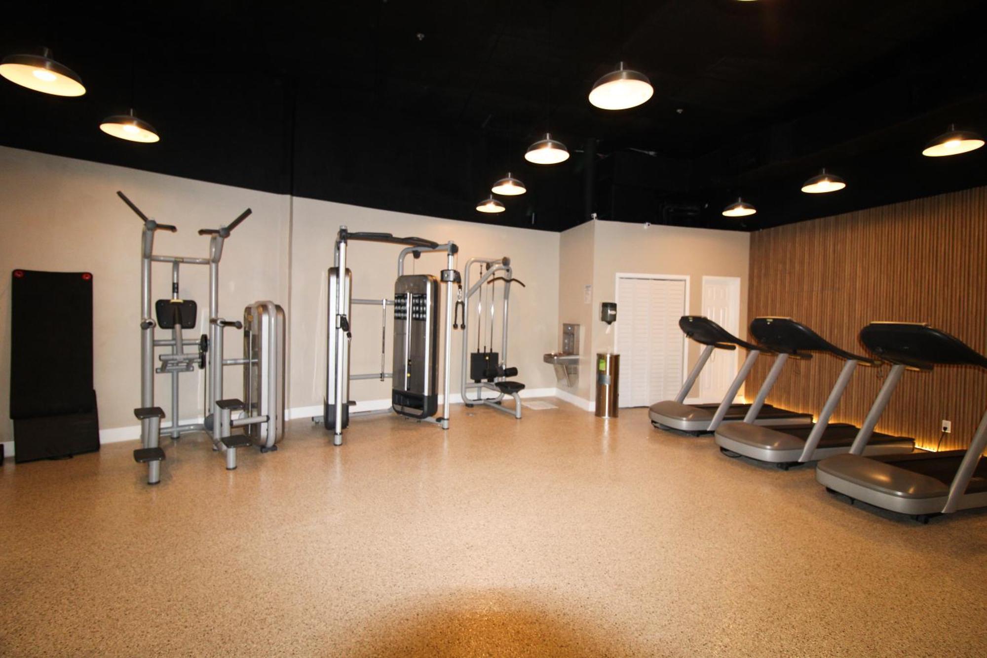 Castle 1733 Ocean View Studio With Direct Beach Access, Pool, Tennis & Free Parking Miami Beach Exterior photo